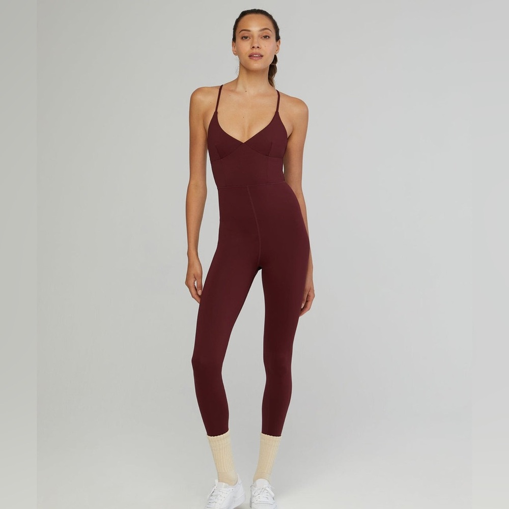 Like new IVL strappy onesie size 2